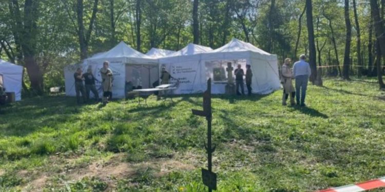 Ексгумація тіл