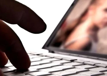 Поліція виявила дитячу порнографію