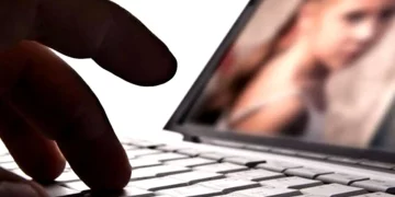 Поліція виявила дитячу порнографію