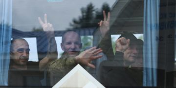 Додому повернулися ще 303 захисники