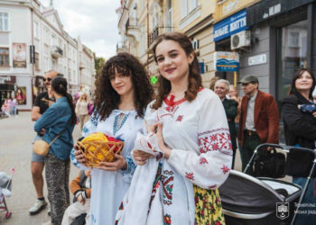 Безкоштовний проїзд на День вишиванки