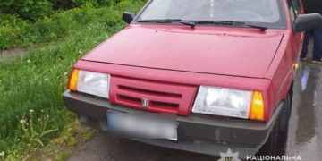 Пропонував хабар поліції