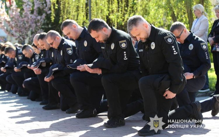 На Тернопільщині попрощались із 28-річним офіцером поліції Василем Паньківим