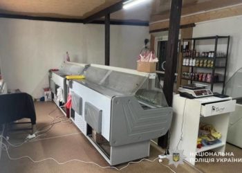 У Кременці пограбували магазин