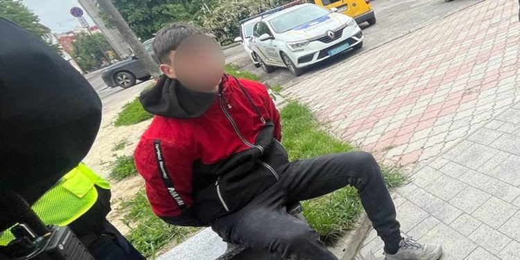 Поліція затримала шантажиста