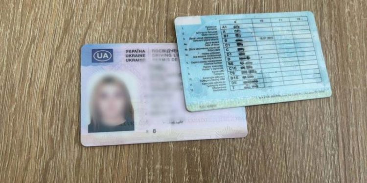 Водії сідають за кермо без права кермування