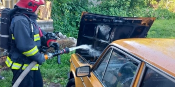 Згоріла автівка