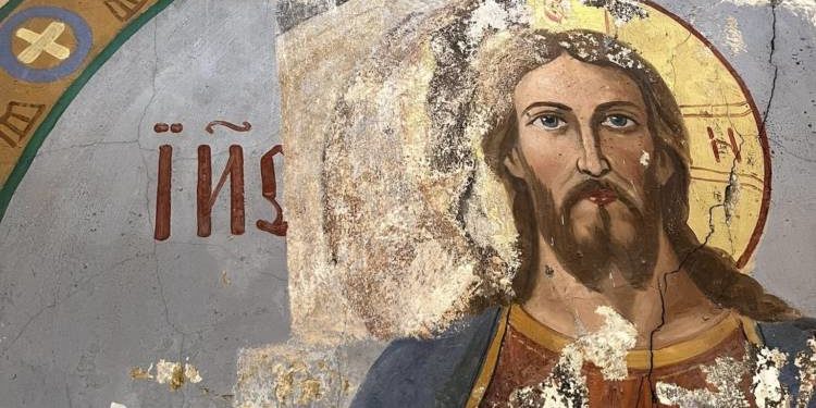 На Тернопільщині виявили старовинні фрески