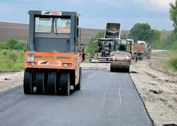 Ремонт дороги на Тернопільщині