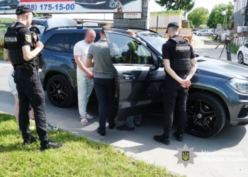 У Тернополі затримали шахрая, який обіцяв «відстрочку» від мобілізації за 15 тисяч доларів