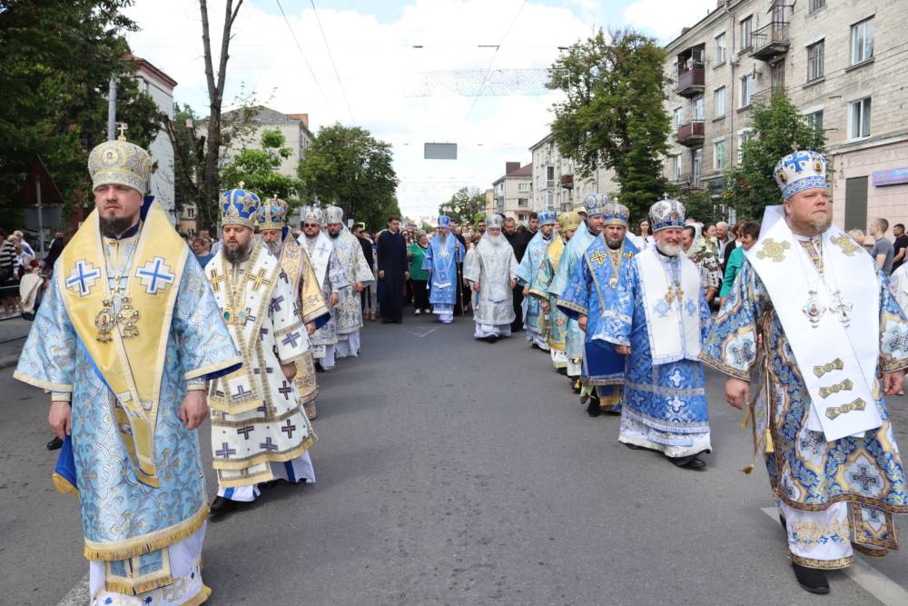 Митрополит Епіфаній очолив літургію у Тернополі до свята чудотворної ікони