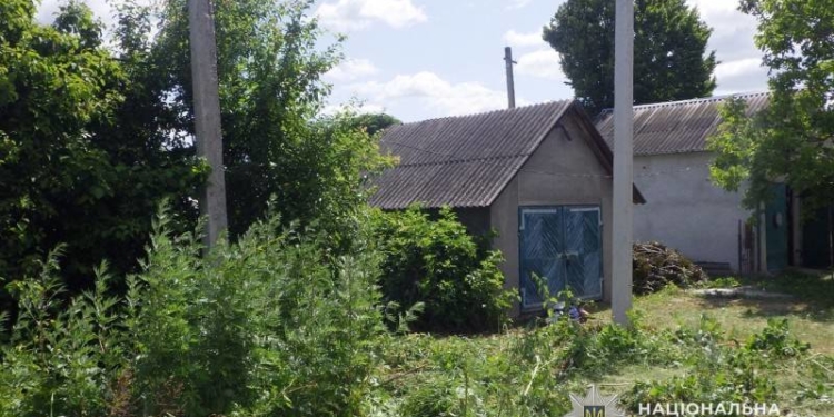 Струмом вбило чоловіка