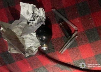 наркопритон і збував наркотики