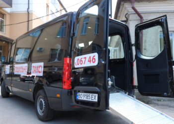 автомобіль соціального таксі