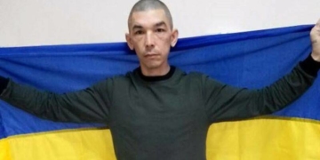 Повернення військового з полону