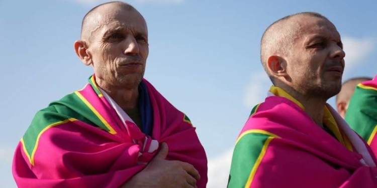 Повернення військових з полону