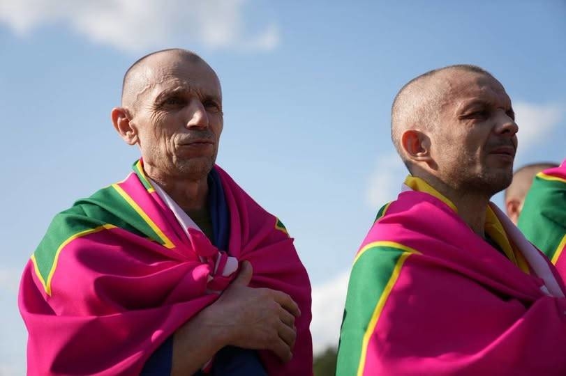 Повернення військових з полону