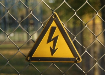 Вбило струмом