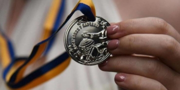 нагородження випускників