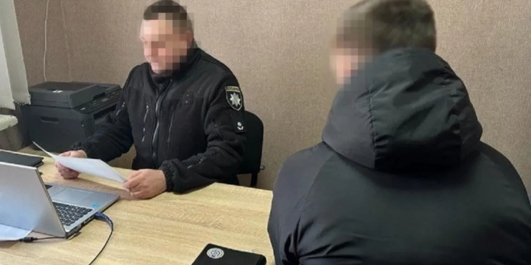 Правоохоронці затримали шахрая