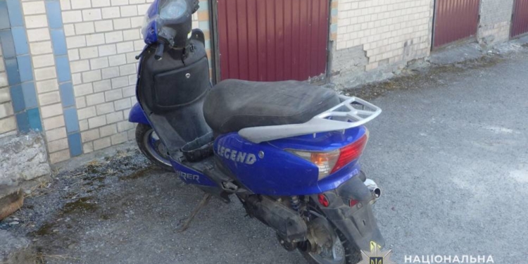 Злодій викрав скутер