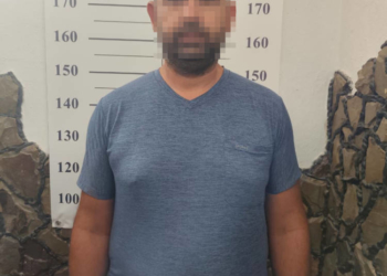 Чоловік видавав інформацію ворогу