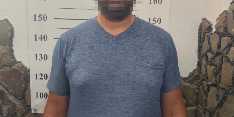 Чоловік видавав інформацію ворогу