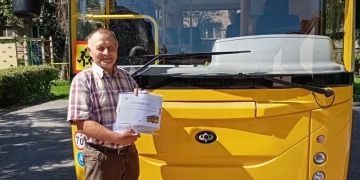 Шумська громада отримала шкільні автобуси