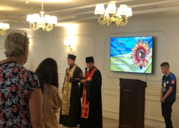 Мати загиблого Героя одержала нагороду сина