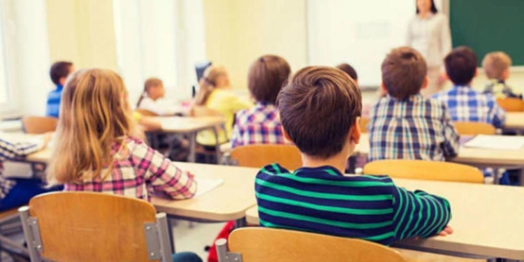 Зібрати першокласника до школи