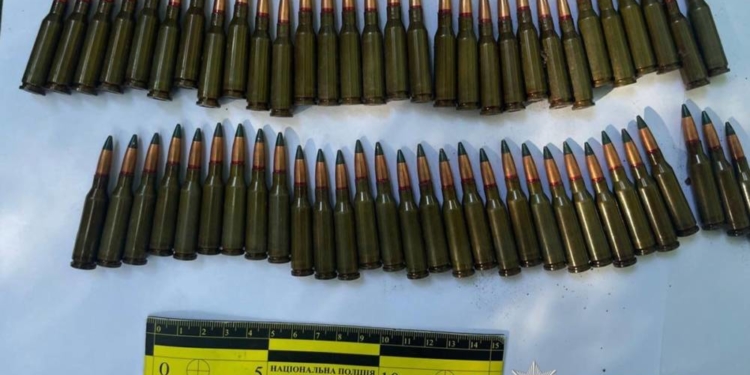 Поліція виявила незаконну зброю