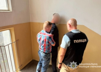 Поліція затримала хабарника