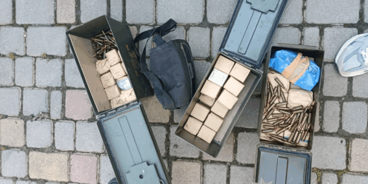 Поліція викрила торгівців зброєю