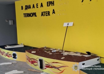 Вандали пошкодили майно