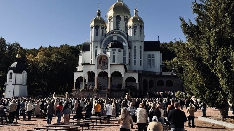 У Зарваниці відбулася XV Всеукраїнська професійна проща освітян