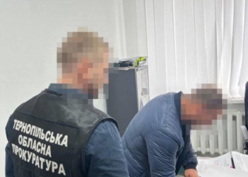 Поліція затримала хабарника