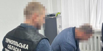 Поліція затримала хабарника