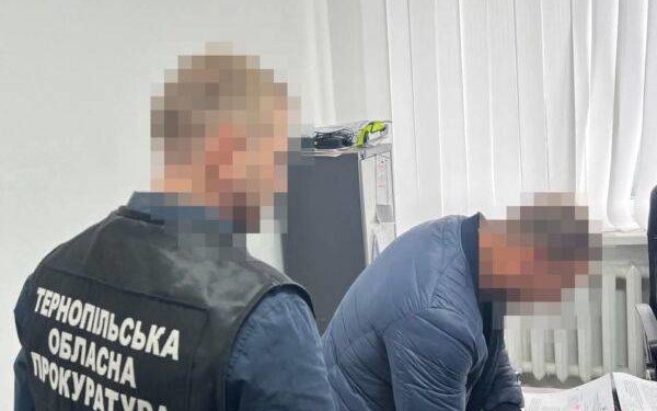 Поліція затримала хабарника