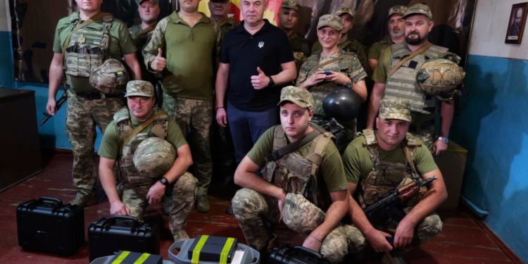 квадрокоптери та зарядні станції 44 бригада