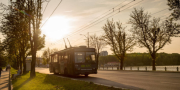 Змінено рух транспорту