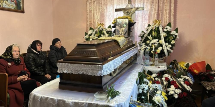 Великоберезовицька громада на Тернопільщині попрощалася з молодшим сержантом Іваном Ляхом