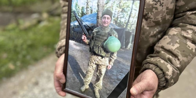 Великоберезовицька громада на Тернопільщині попрощалася з молодшим сержантом Іваном Ляхом