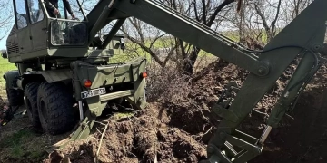 «Під обстрілами на тракторі — без шансів маневрувати»: фронтова інженерія очима солдата