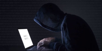 Чоловік поширював інтимний контент з колишньою дружиною