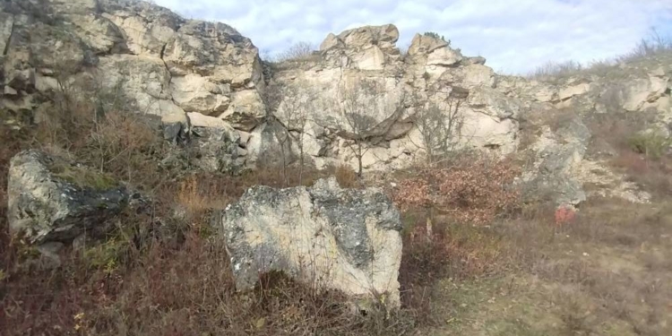 Гора Гостра \таємниці давнього моря