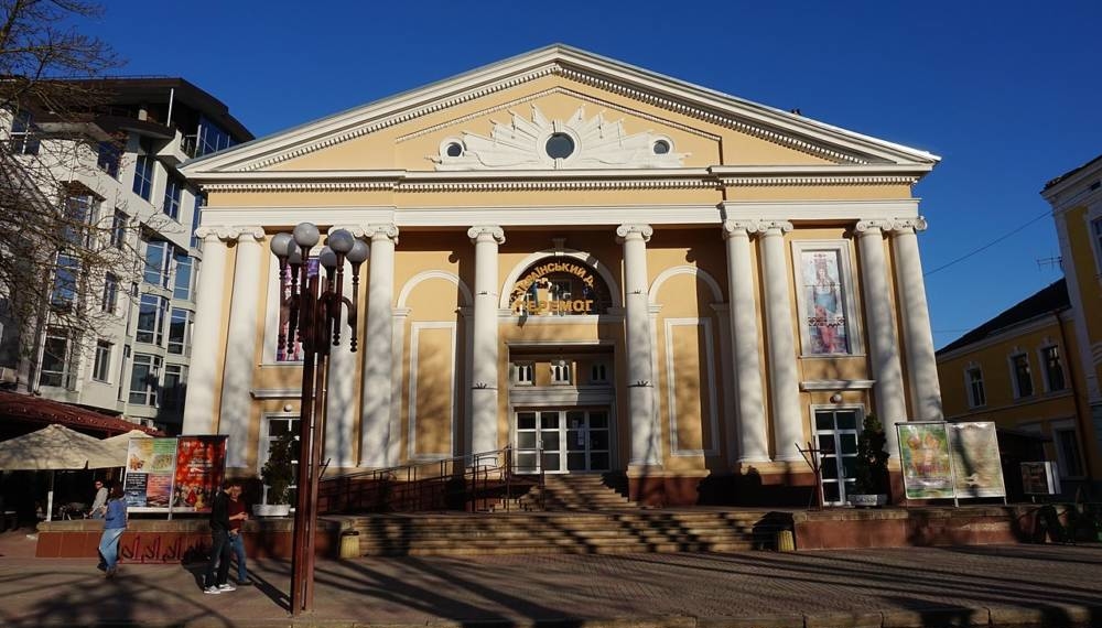 Родина Заставних проведе поліпшення в Українському домі