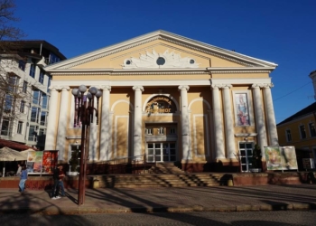 Родина Заставних проведе поліпшення в Українському домі