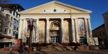 Родина Заставних проведе поліпшення в Українському домі