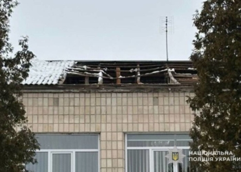 У ліцеї обвалилася покрівля