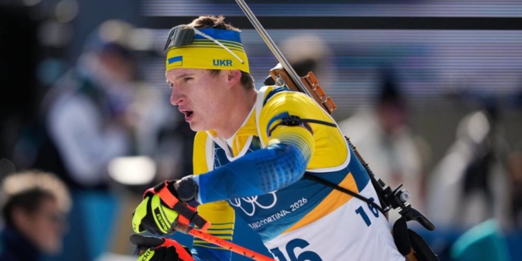 Дебютант Віталій Мандзин підкорює біатлонні траси в Італії